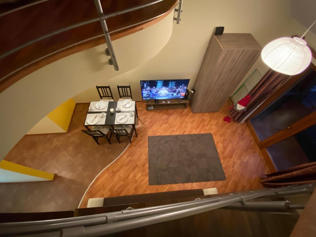 Mimi Apartman Appartamento Gyula Esterno foto